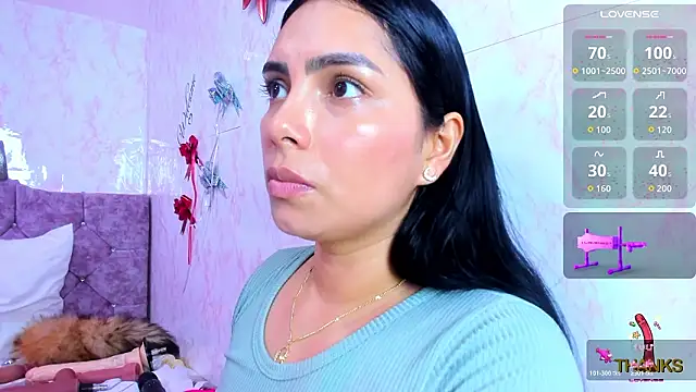 Snapshot of evelinn_belen chatting on 02-18-26, 12:12 evelinn belen online show from 02-18-26, 12:12