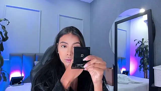 Elisa castrillon online show from 11-29-25, 09:37