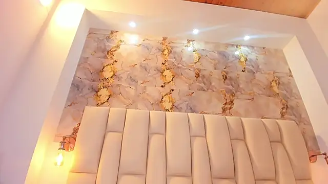 lia mariana online show from 12-13-25, 09:21