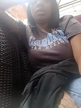 lia mariana online show from 02-18-26, 04:47