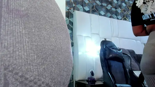 lia mariana online show from 06-19-26, 05:24