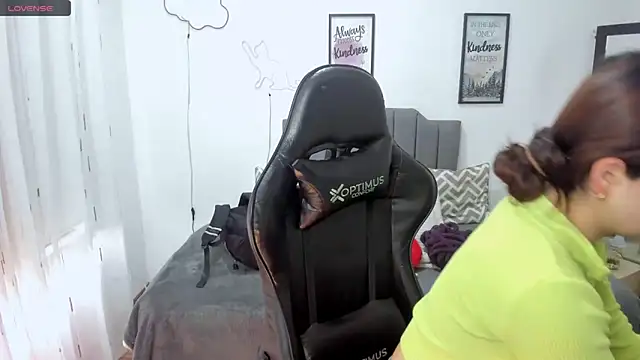 Amy joones online show from 10-06-25, 12:50