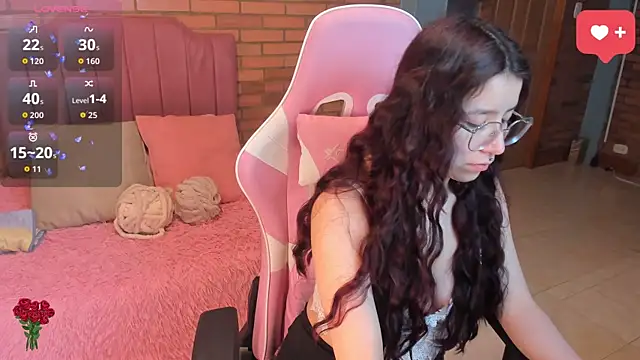 Snapshot of Amy_joones chatting on 07-24-26, 11:06 Amy joones online show from 07-24-26, 11:06