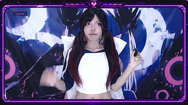 Snapshot of Miahparker chatting on 05-13-26, 07:59 Miahparker online show from 05-13-26, 07:59