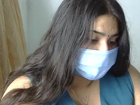 cutelady65 online show from 03-11-26, 04:12