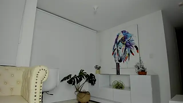 Snapshot of camila-manzur chatting on 03-02-25, 07:41 camila-manzur online show from 03-02-25, 07:41
