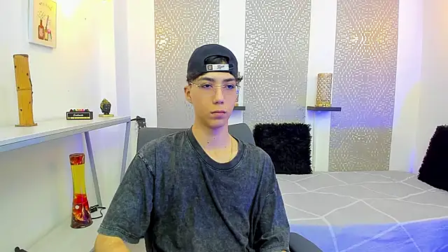 Nikolay Gregori online show from 11-10-25, 04:28