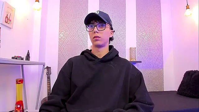 Snapshot of Nikolay_Gregori chatting on 09-22-25, 04:07 Nikolay Gregori online show from 09-22-25, 04:07