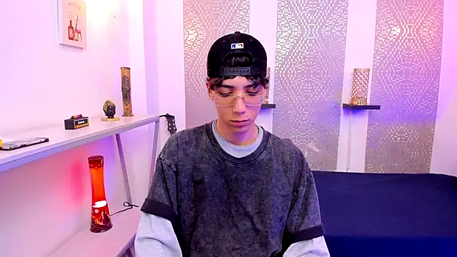 Nikolay Gregori online show from 12-23-25, 04:12