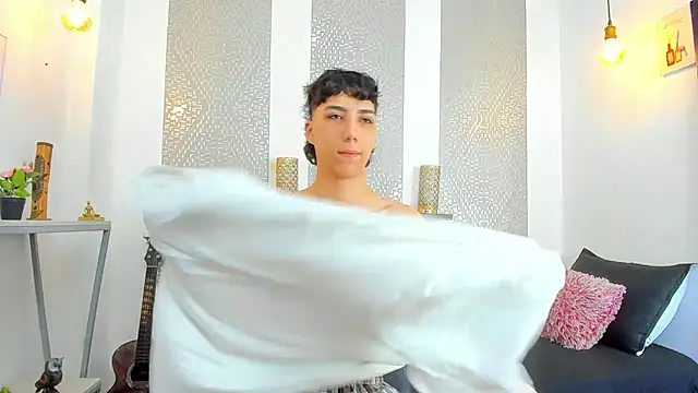 Snapshot of Nikolay_Gregori chatting on 03-12-25, 04:08 Nikolay Gregori online show from 03-12-25, 04:08