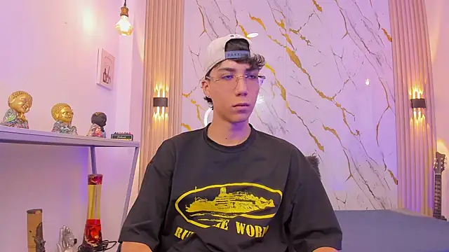 Nikolay Gregori online show from 04-06-26, 04:19