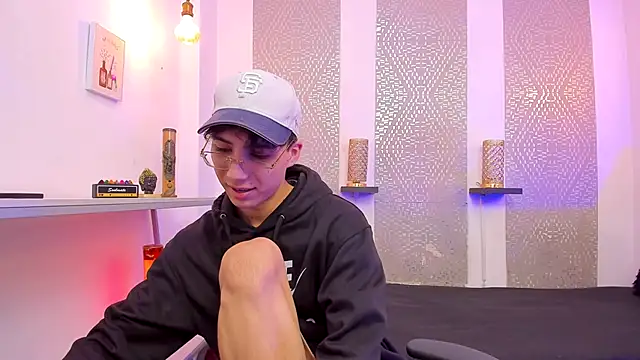 Nikolay Gregori online show from 11-30-25, 04:35