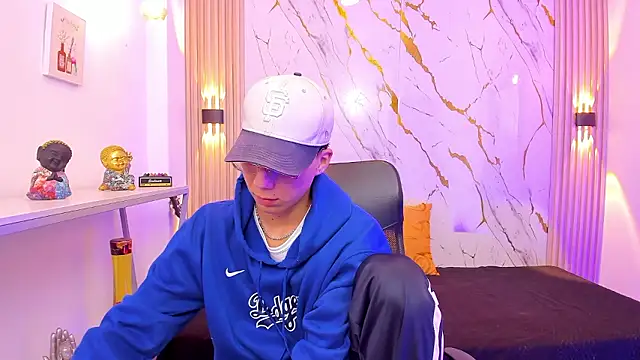 Nikolay Gregori online show from 01-15-26, 04:16