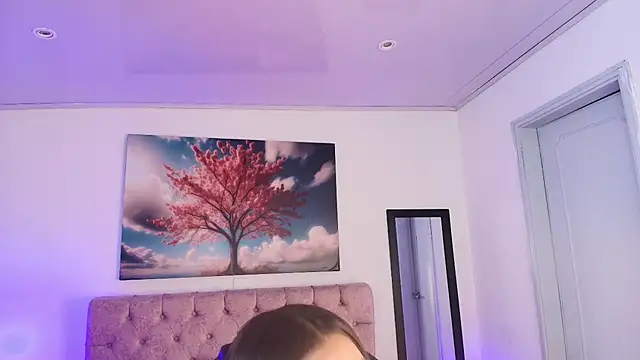 Julianaa Castro  online show from 02-11-26, 11:43