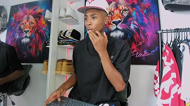 Snapshot of Pantera_black_21 chatting on 02-01-26, 07:45 Pantera black 21 online show from 02-01-26, 07:45