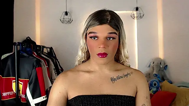 Gorrion   online show from 06-24-26, 07:01