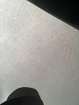 Snapshot of Miguel16i chatting on 12-25-24, 10:16 Miguel16i online show from 12-25-24, 10:16