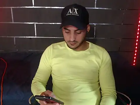 xxxxhotxoxo online show from 05-20-26, 11:51