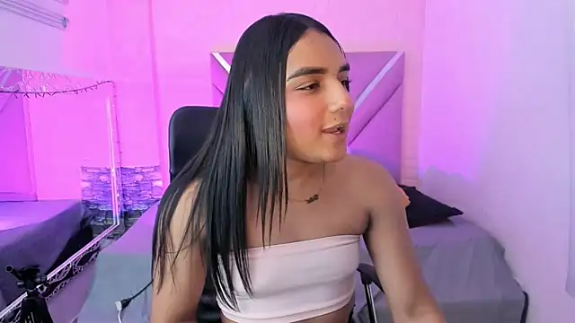 CandyLatinHott online show from 02-11-26, 06:46