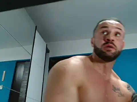 Snapshot of Magnificmuscles89 chatting on 02-27-25, 10:20 Magnificmuscles89 online show from 02-27-25, 10:20