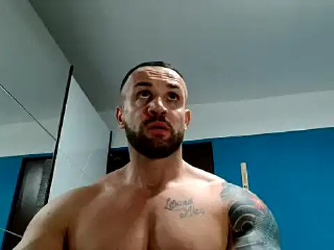 Snapshot of Magnificmuscles89 chatting on 02-11-25, 09:46 Magnificmuscles89 online show from 02-11-25, 09:46