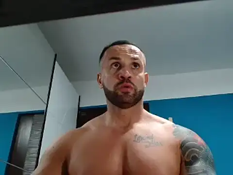 Snapshot of Magnificmuscles89 chatting on 03-10-25, 09:51 Magnificmuscles89 online show from 03-10-25, 09:51