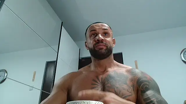 Magnificmuscles89 online show from 02-08-26, 11:52