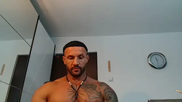 Snapshot of Magnificmuscles89 chatting on 08-01-26, 08:34 Magnificmuscles89 online show from 08-01-26, 08:34