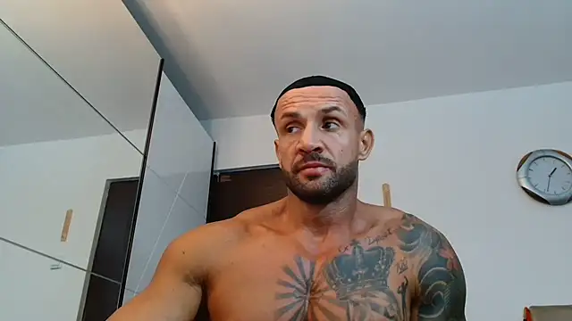 Snapshot of Magnificmuscles89 chatting on 07-11-26, 10:54 Magnificmuscles89 online show from 07-11-26, 10:54