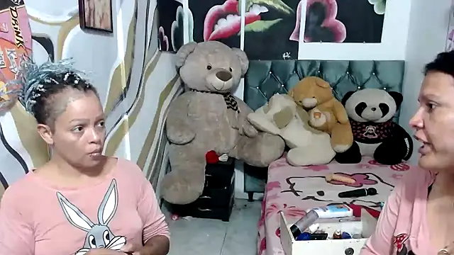 Snapshot of manzanahot9 chatting on 09-11-25, 07:03 manzanahot9 online show from 09-11-25, 07:03