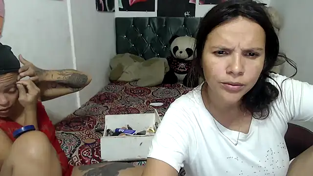 Snapshot of manzanahot9 chatting on 03-04-25, 08:27 manzanahot9 online show from 03-04-25, 08:27