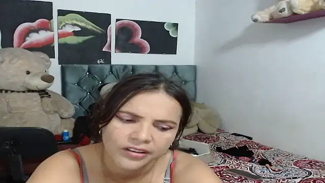 Snapshot of manzanahot9 chatting on 01-19-25, 12:06 manzanahot9 online show from 01-19-25, 12:06