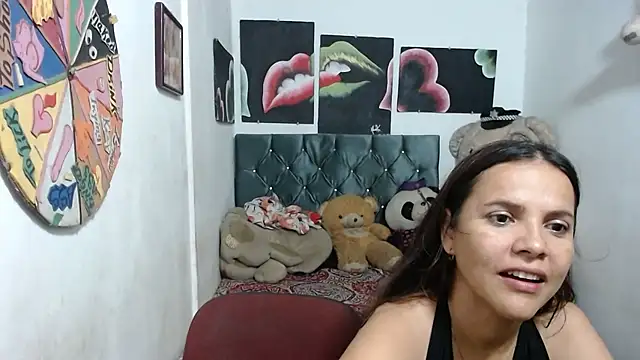 Snapshot of manzanahot9 chatting on 03-22-25, 01:43 manzanahot9 online show from 03-22-25, 01:43