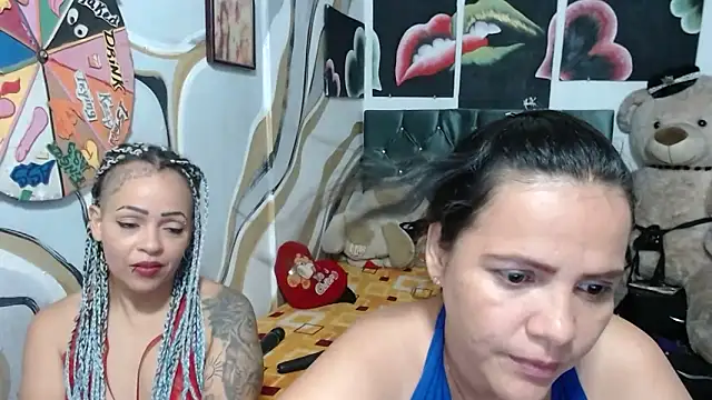 Snapshot of manzanahot9 chatting on 11-16-25, 10:35 manzanahot9 online show from 11-16-25, 10:35