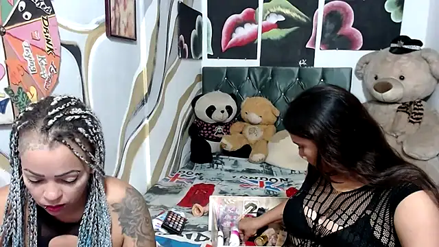 Snapshot of manzanahot9 chatting on 09-21-25, 11:32 manzanahot9 online show from 09-21-25, 11:32