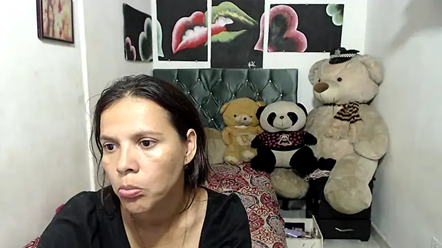 Snapshot of manzanahot9 chatting on 03-11-25, 07:14 manzanahot9 online show from 03-11-25, 07:14