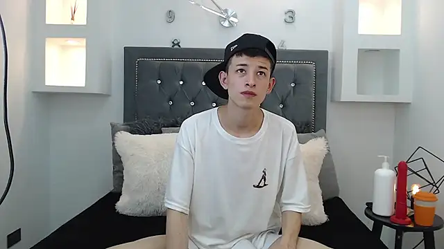 MaikCarver online show from 01-10-25, 04:22