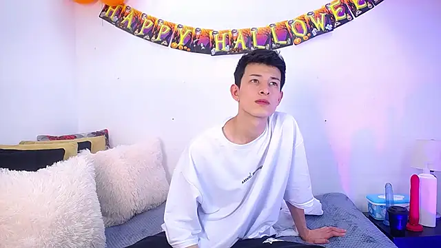 MaikCarver online show from 10-07-25, 03:40