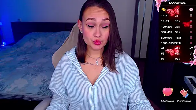 Cutie-Melanie online show from 10-14-25, 11:14