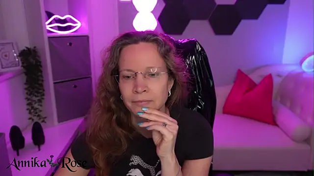 AnnikaRose online show from 02-22-26, 12:29