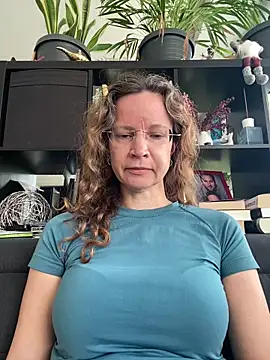 AnnikaRose online show from 03-06-26, 07:03