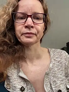 AnnikaRose online show from 04-15-26, 05:46