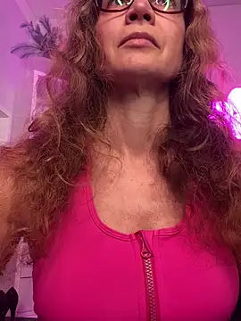Snapshot of AnnikaRose chatting on 04-27-26, 11:52 AnnikaRose online show from 04-27-26, 11:52