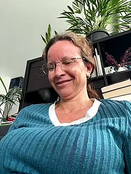 AnnikaRose online show from 09-24-25, 06:09