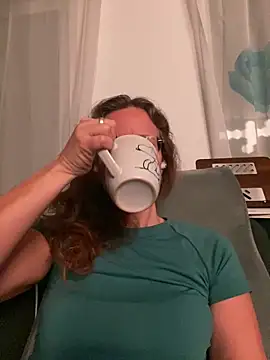 AnnikaRose online show from 01-15-26, 06:50