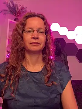 Snapshot of AnnikaRose chatting on 05-03-26, 03:55 AnnikaRose online show from 05-03-26, 03:55