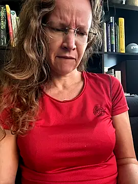 AnnikaRose online show from 09-30-25, 05:46