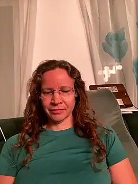 AnnikaRose online show from 01-12-26, 06:42