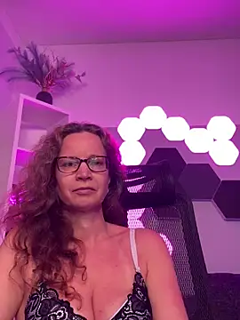 Snapshot of AnnikaRose chatting on 05-25-26, 07:40 AnnikaRose online show from 05-25-26, 07:40