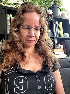 AnnikaRose online show from 03-13-26, 06:51